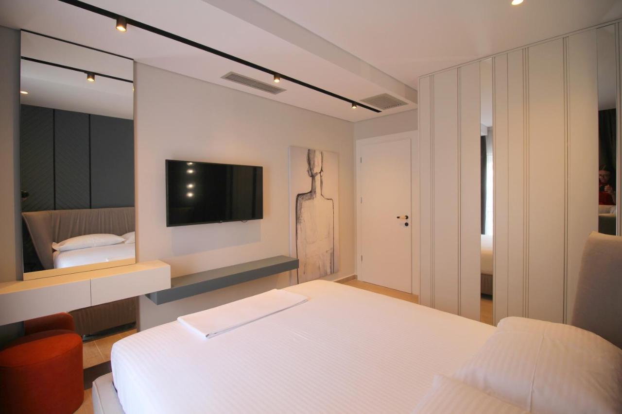 "The View" Luxury Apartments Sarandë エクステリア 写真