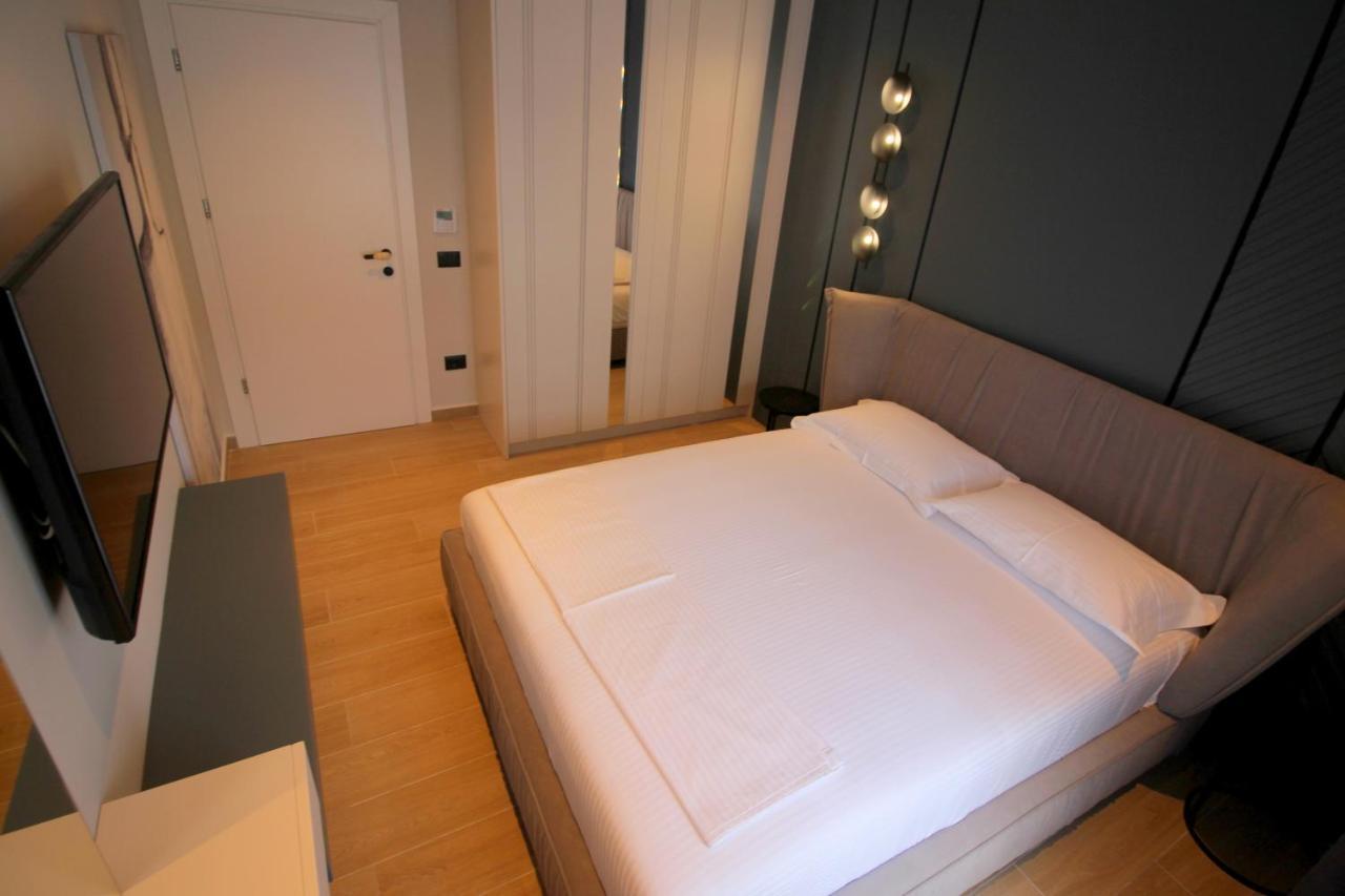 "The View" Luxury Apartments Sarandë エクステリア 写真