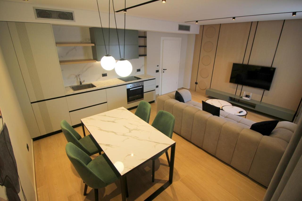 "The View" Luxury Apartments Sarandë エクステリア 写真