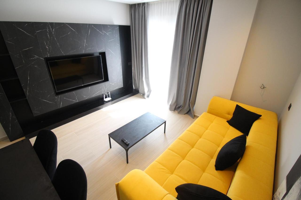 "The View" Luxury Apartments Sarandë エクステリア 写真