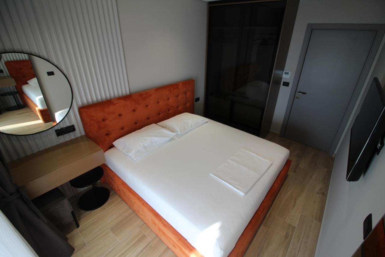 "The View" Luxury Apartments Sarandë エクステリア 写真