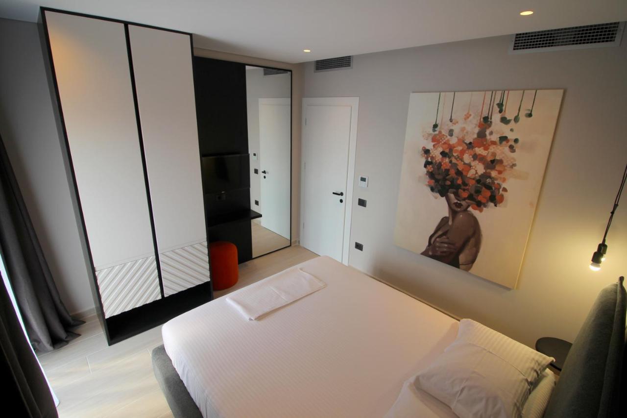 "The View" Luxury Apartments Sarandë エクステリア 写真