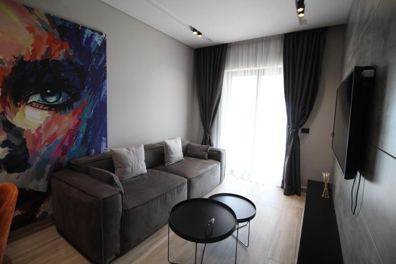 "The View" Luxury Apartments Sarandë エクステリア 写真