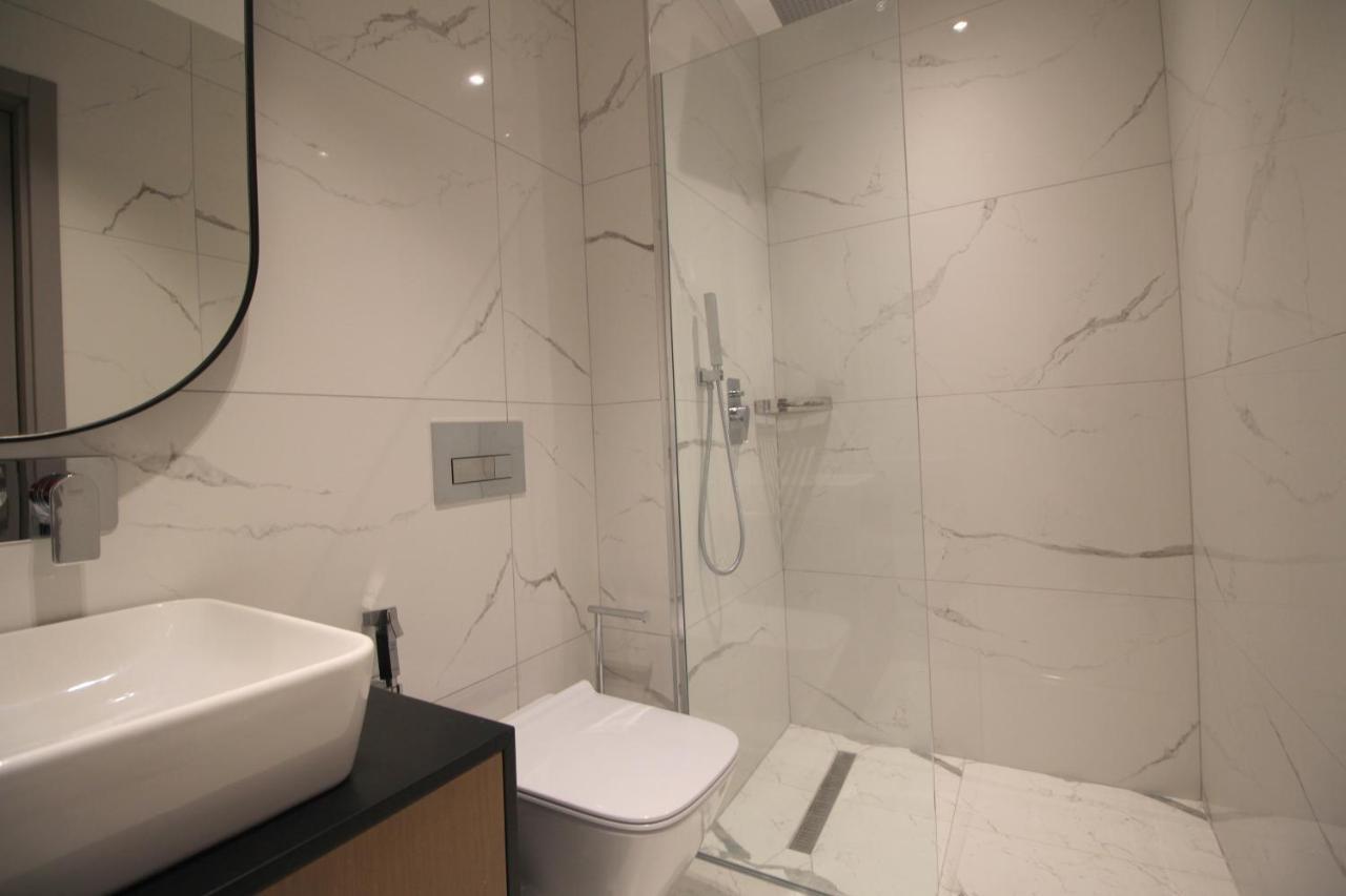 "The View" Luxury Apartments Sarandë エクステリア 写真