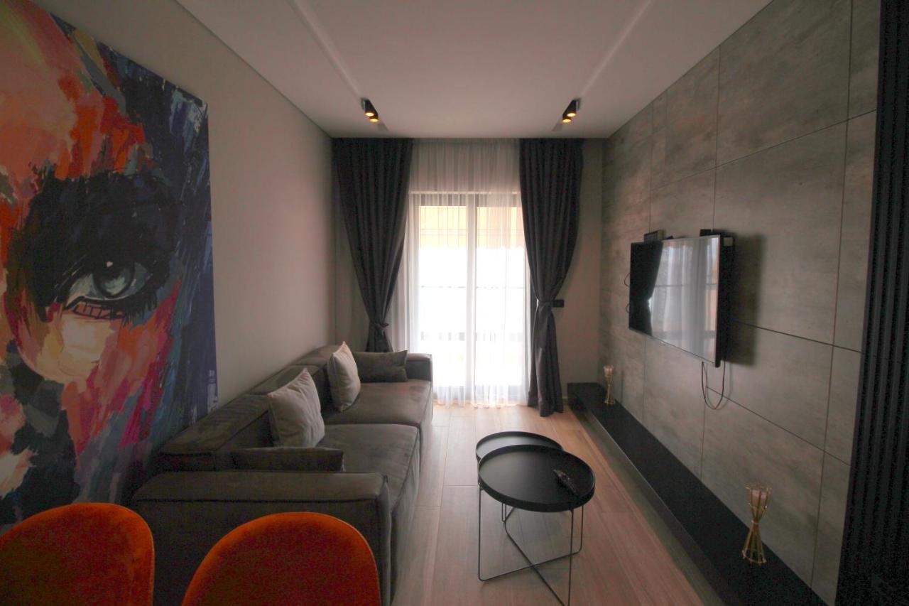 "The View" Luxury Apartments Sarandë エクステリア 写真